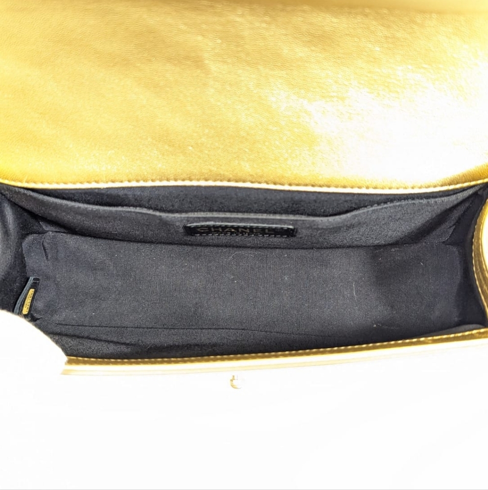 ✨️Super Rare Authentic Chanel Boy Flap Gold Quilted Patent Medium Bag - Picture 15 of 16